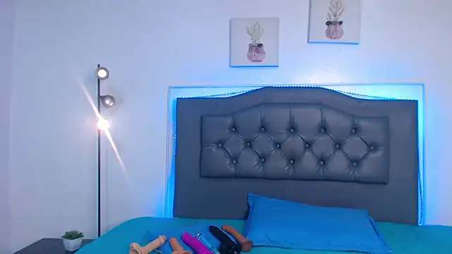 candy lux  online show from 26, 11, 2025