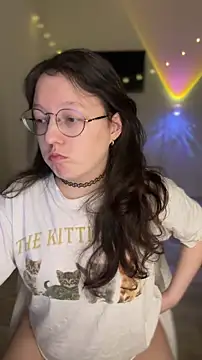 Snapshot of emigooflordXD chatting on 9, 2, 2026 emigooflordXD online show from 9, 2, 2026