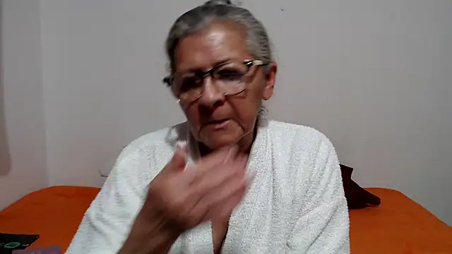 Snapshot of candy_mature_ chatting on 17, 7, 2026 candy mature online show from 17, 7, 2026