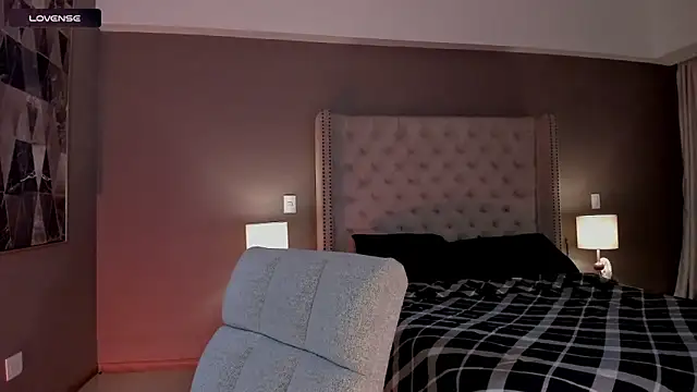 vangie  online show from 5, 10, 2025