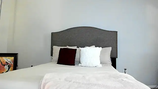 yiauana online show from 14, 9, 2025