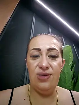 AvaLloyd online show from 27, 2, 2025