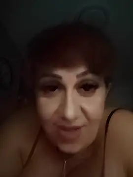 AvaLloyd online show from 25, 10, 2025