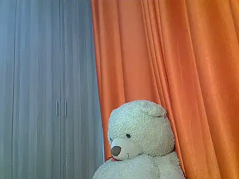 Snapshot of freaky_juicy chatting on 11, 10, 2025 freaky juicy online show from 11, 10, 2025