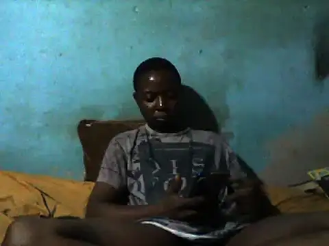 Snapshot of little__joy chatting on 18, 2, 2025 little joy online show from 18, 2, 2025