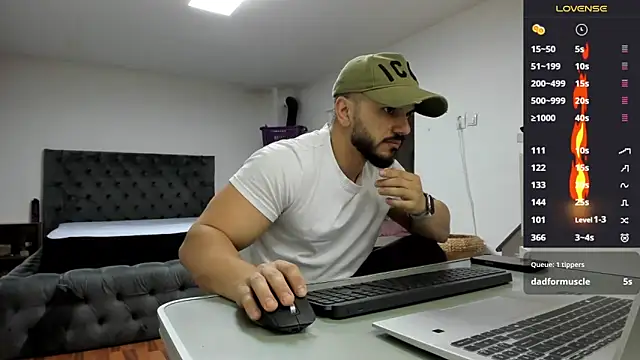 supermanboy94 online show from 2, 4, 2026