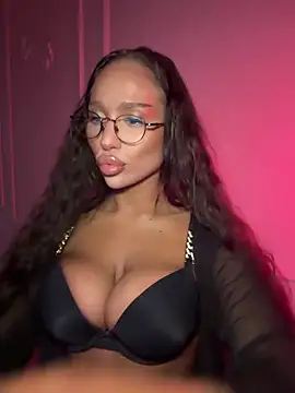 CardiSweetBaby online show from 2, 12, 2025