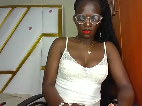 Snapshot of cutesmiling chatting on 23, 1, 2025 cutesmiling online show from 23, 1, 2025