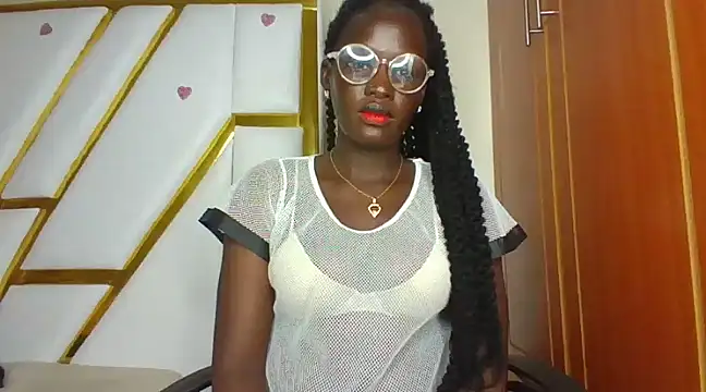 Snapshot of cutesmiling chatting on 26, 1, 2025 cutesmiling online show from 26, 1, 2025
