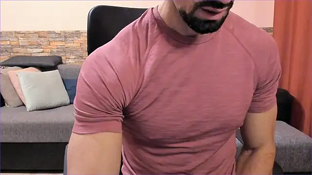 HotHunkTrainer online show from 18, 11, 2025