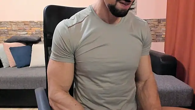 HotHunkTrainer online show from 22, 12, 2025