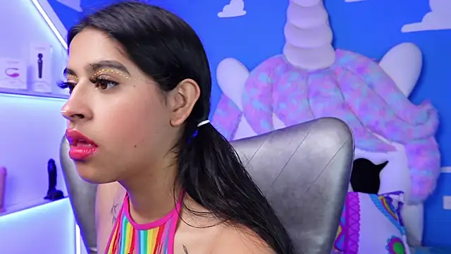 miss romyna online show from 10, 2, 2025