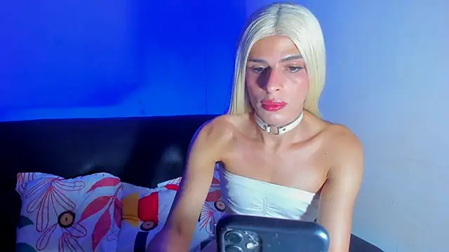 Snapshot of emperatrizhotwolf chatting on 23, 2, 2025 emperatrizhotwolf online show from 23, 2, 2025