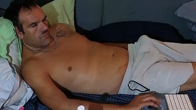 badboybrad11 online show from 13, 4, 2026