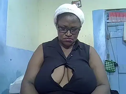 sexy bigboobss online show from 5, 11, 2025