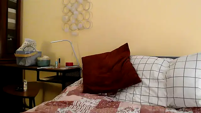 Scarlettford online show from 3, 2, 2025