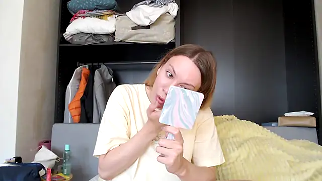 Scarlettford online show from 17, 9, 2025