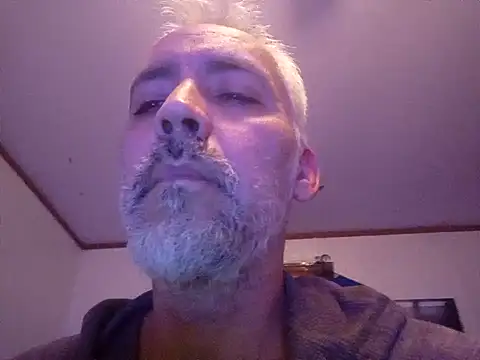 Snapshot of Xoc8_ chatting on 19, 2, 2025 Xoc8  online show from 19, 2, 2025