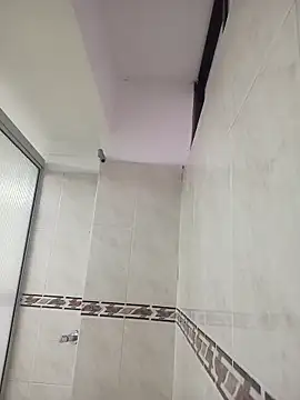 AnthonelaDuque online show from 18, 2, 2025