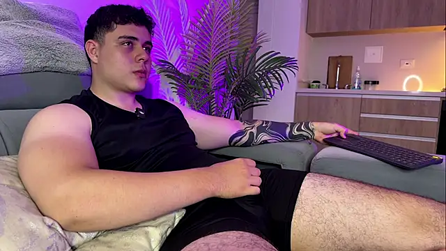 Snapshot of odin_blake chatting on 17, 12, 2025 odin blake online show from 17, 12, 2025