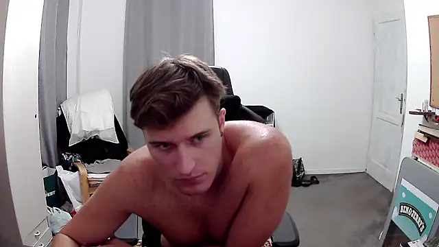 Snapshot of PKrisztian chatting on 11, 9, 2025 PKrisztian online show from 11, 9, 2025