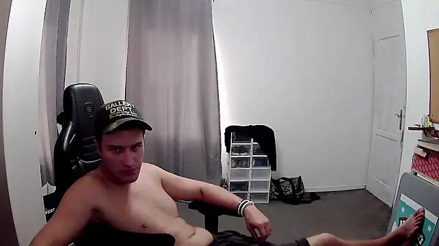 Snapshot of PKrisztian chatting on 27, 9, 2025 PKrisztian online show from 27, 9, 2025