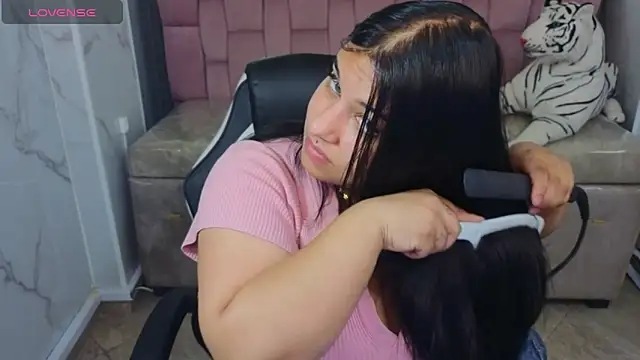 Snapshot of skeler_lovd_b_ chatting on 16, 12, 2025 skeler lovd b online show from 16, 12, 2025