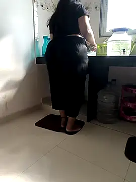 Snapshot of Selina_6 chatting on 1, 2, 2025 Selina 6 online show from 1, 2, 2025