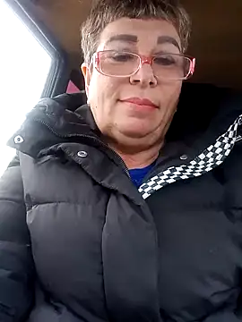 Lee Nell online show from 4, 12, 2024