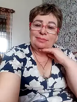 Lee Nell online show from 10, 2, 2025