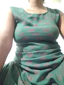 rituporna2004 online show from 17, 4, 2026