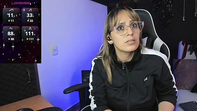 Sara Mills06 online show from 13, 2, 2025