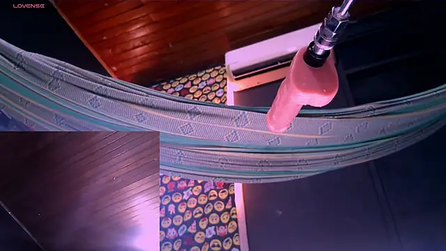 waterfalls girl online show from 15, 12, 2025