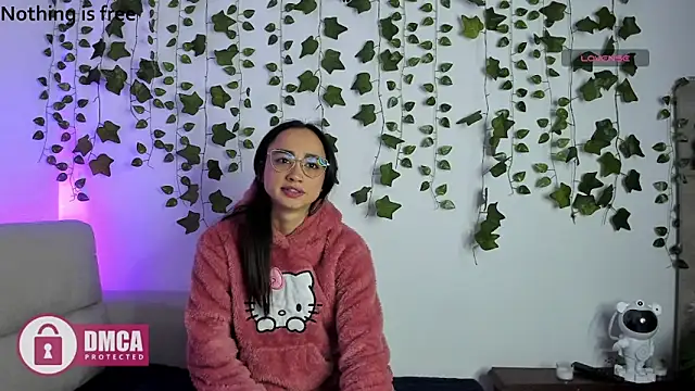 Alana Pherson online show from 18, 4, 2026