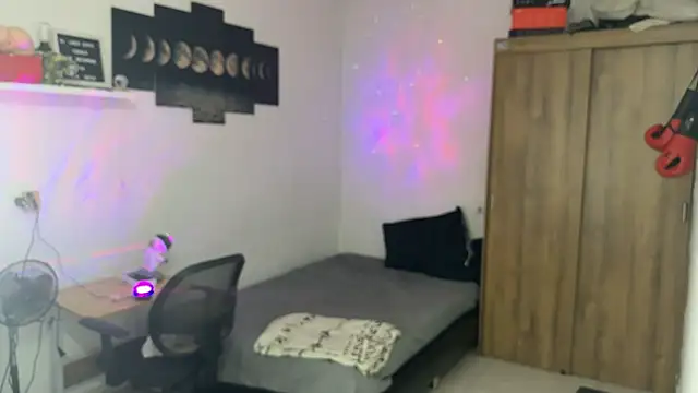 Kisan Smith online show from 25, 10, 2025