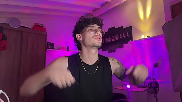 Kisan Smith online show from 5, 4, 2026