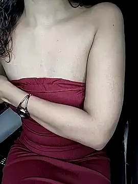 Snapshot of Leeeezzzz_roy chatting on 30, 9, 2025 Leeeezzzz roy online show from 30, 9, 2025