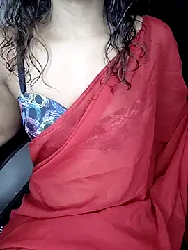 Snapshot of Leeeezzzz_roy chatting on 1, 10, 2025 Leeeezzzz roy online show from 1, 10, 2025