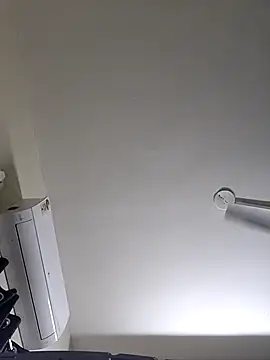 Snapshot of Leeeezzzz_roy chatting on 2, 10, 2025 Leeeezzzz roy online show from 2, 10, 2025