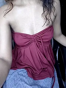 Snapshot of Leeeezzzz_roy chatting on 7, 10, 2025 Leeeezzzz roy online show from 7, 10, 2025