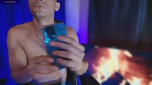sexyboycolombi4 online show from 1, 7, 2026