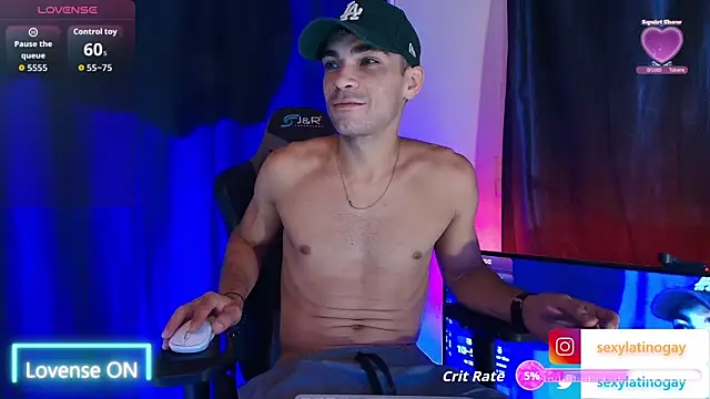 sexyboycolombi4 online show from 3, 8, 2026