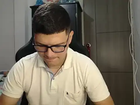 Plug Control online show from 4, 3, 2025