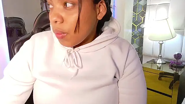 lia mariana online show from 25, 10, 2025