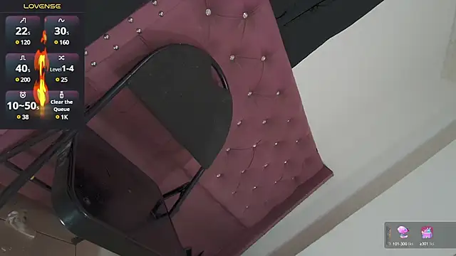 Snapshot of MissIvanna chatting on 12, 1, 2025 MissIvanna online show from 12, 1, 2025