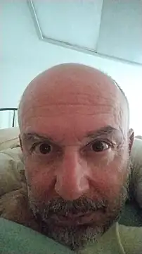 Snapshot of MadProfessor chatting on 15, 10, 2025 MadProfessor online show from 15, 10, 2025