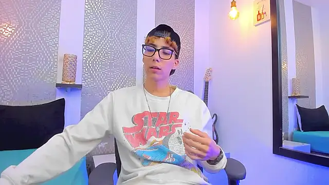 Snapshot of Nikolay_Gregori chatting on 22, 12, 2024 Nikolay Gregori online show from 22, 12, 2024