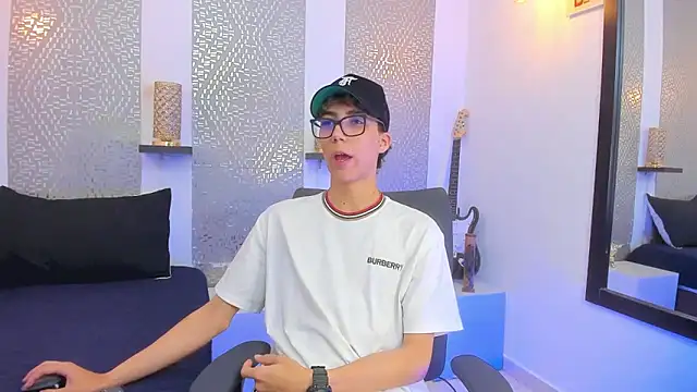 Snapshot of Nikolay_Gregori chatting on 26, 12, 2024 Nikolay Gregori online show from 26, 12, 2024