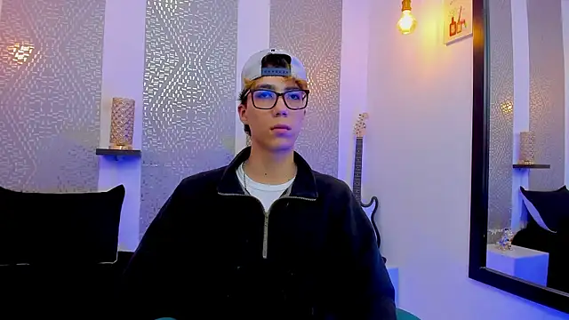 Snapshot of Nikolay_Gregori chatting on 7, 1, 2025 Nikolay Gregori online show from 7, 1, 2025