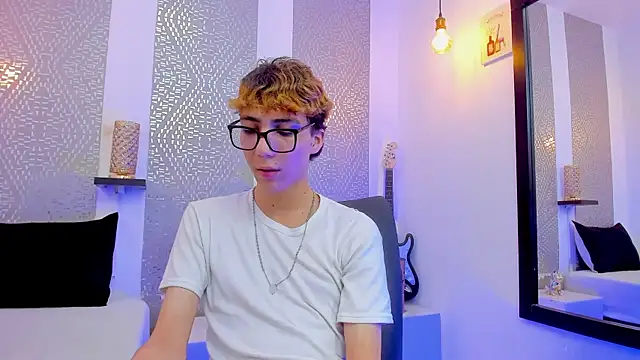 Snapshot of Nikolay_Gregori chatting on 8, 1, 2025 Nikolay Gregori online show from 8, 1, 2025